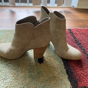 Tan/Grey Women’s Ankle Boots